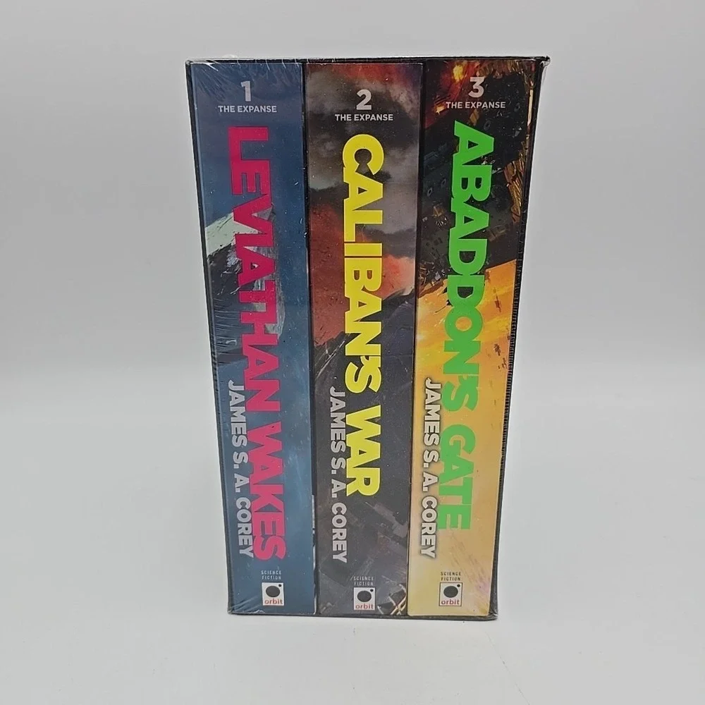 The Expanse Boxed Set: Leviathan Wakes, Caliban's War and Abaddon's Gate‎